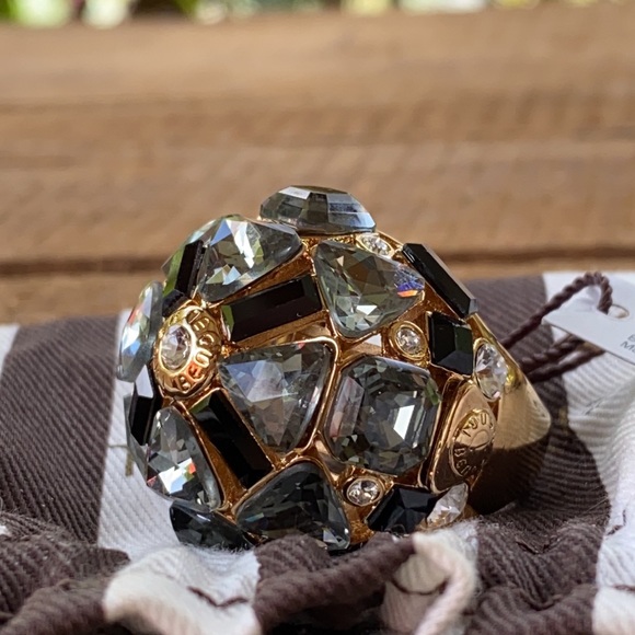 Henri Bendel Windsor Deb Gold Crystal Ring Size 9 - Picture 11 of 17
